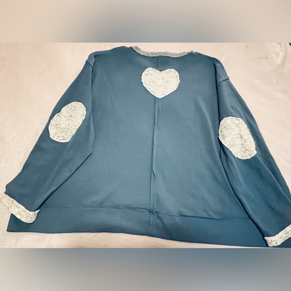 NEW! POL Thermal Knit Top with Heart Peace Sign
Patch on Front in Sz. Large - Picture 10 of 15